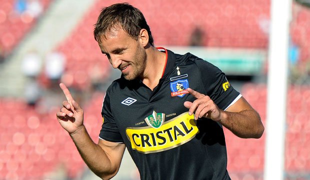 Colo Colo derrotó merecidamente a Palestino