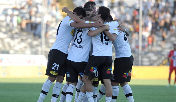 Colo Colo ganó y se reivindicó con la hinchada Alba