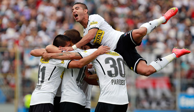 Colo Colo derrotó a la UC en San Carlos y alcanzo a la “U”